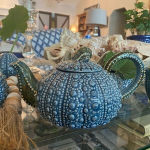 My Blue Sky Ceramic Sea Urchin Teapot